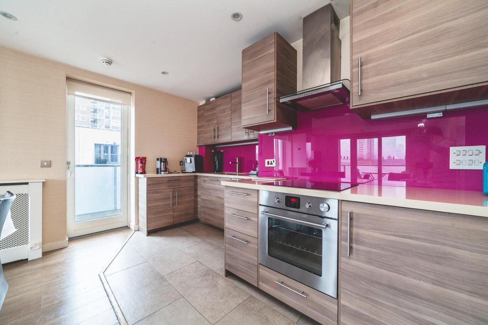Appartamento Cosy 2-bed Poplar Flat W/ Views *