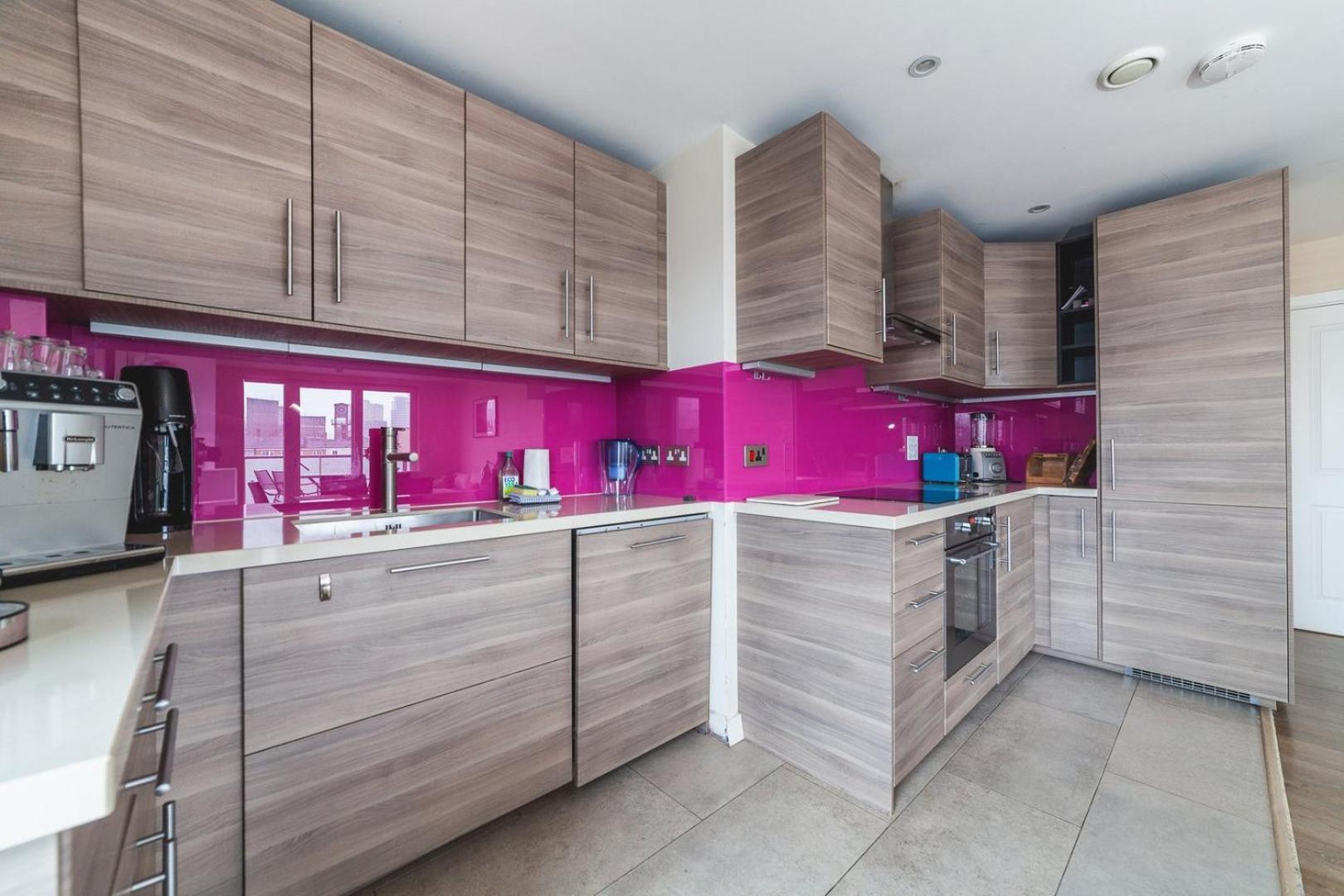 Appartamento Cosy 2-bed Poplar Flat W/ Views Londra